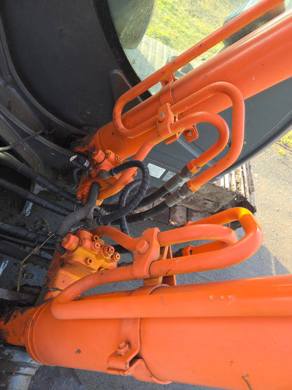 Hitachi ZX210LC-3