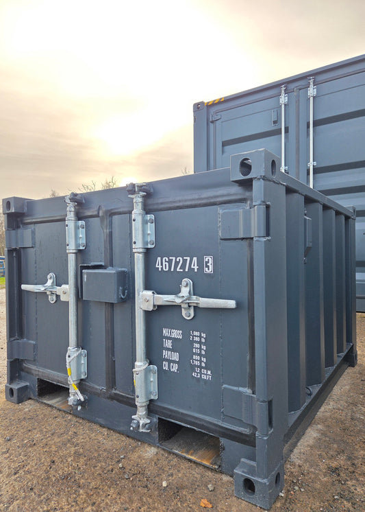 New 4ft Shipping Containers
