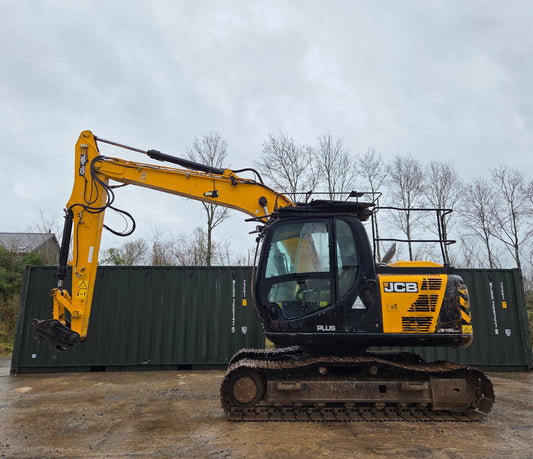 JCB JS130LC+