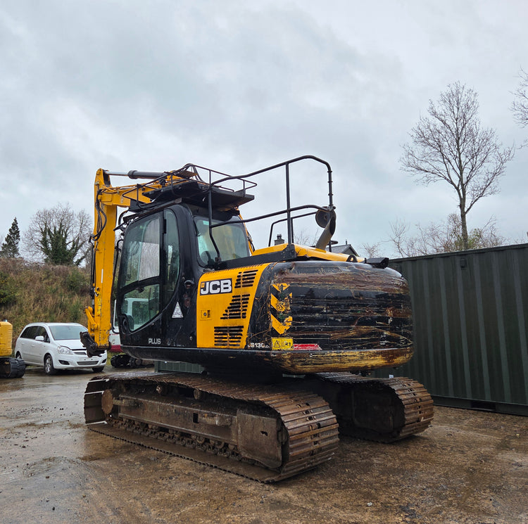 JCB JS130LC+