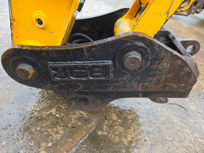 JCB JS130LC+