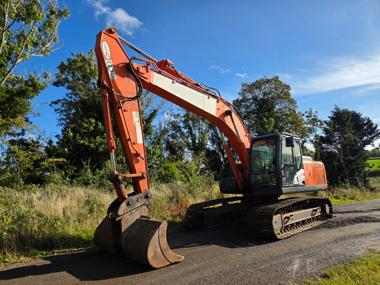 Hitachi ZX210LC-5B