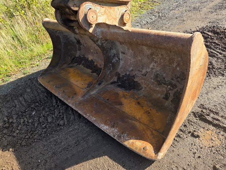 Hitachi ZX210LC-5B